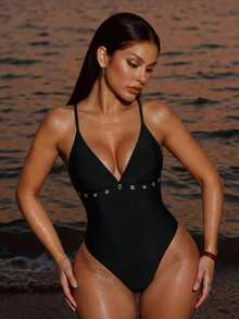Swim SXY 1 pièce Maillot de bain femme et sexy, dos nu, couleur unie. Ensemble d'été pour femmes. Tenue de plage pour le Nouvel An 2026. Tenues de plage élégantes pour femmes. Blouses casual pour femmes avec sequins et imprimés graphiques. Blanc, rouge, noir, rose. Maillot de bain avec anneau métallique et découpes fonctionnelles. Maillot de bain une pièce sexy, élégant et , avec encolure en V, bretelles ajustables. Maillot de bain une pièce noir affinant. Maillot de bain une pièce sexy. Maillot de bain une pièce pour femmes. Maillot de bain une pièce noir pour femmes avec découpes. - Noir - Voir 5