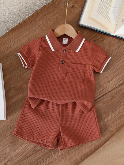 2件套婴儿/男童杏色宽松纽扣撞色罗纹袖口领短袖polo衫配松紧腰短裤套装，夏季，童装，幼儿服装，婴儿套装，男婴套装，婴儿衬衫，幼儿短裤，3个月-3岁