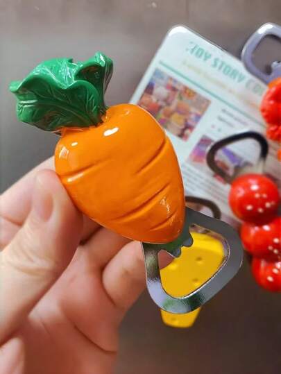 Zazumi 可爱卡通小龙虾萝卜草莓造型开瓶器，便携式手动开罐器，适用于家庭厨房、酒吧、派对、野餐等场合，小巧轻便，易于使用，防滑，多功能瓶盖去除器，创意可爱造型厨房小工具，送给朋友、家人、烹饪爱好者的礼物，可爱实用的家用工具，户外必备