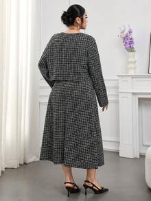 Modelyn Ensemble 2 pièces grande taille pour femmes : veste décontractée à manches longues avec boutons devant et jupe - Noir et Blanc - Voir 2