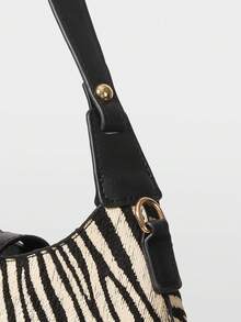 MOTF PREMIUM TÚI XÁCH NỮ - Mẫu ngựa vằn màu hạnh nhân nhạt - Xem 5