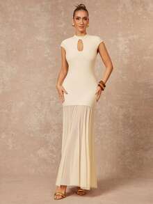 Lumalex 早春柔软舒适网纱飘逸长裙,性感镂空高领修身收腰连衣裙,适合春日度假、生日、婚礼、情人节礼物指南、浪漫情人节穿搭、宾客婚礼、情人节礼物指南、浪漫情人节穿搭、派对、夏季假日海滩装扮,尽显奢华格调,低调奢华,适合舞会、聚会、宴会、低调奢华、老钱风格、锐舞派对、音乐节等场合,层次丰富的派对装扮。 - 杏色 - 查看 5