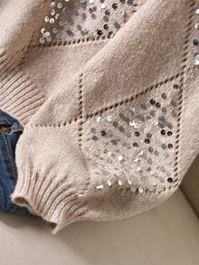 CosyJoli Áo len dệt kim họa tiết hình thoi đính sequin thời trang cỡ lớn, thích hợp mặc mùa thu/đông, áo len lấp lánh cho nữ. - Màu be - Xem 4