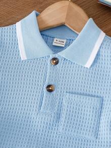 Souflis Souflis 2件套婴儿/男童杏色宽松纽扣撞色罗纹袖口领短袖polo衫配松紧腰短裤套装，夏季，童装，幼儿服装，婴儿套装，男婴套装，婴儿衬衫，幼儿短裤，3个月-3岁 - 淺藍色 - 查看 3