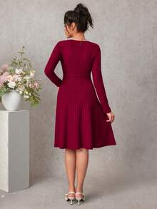 SHEIN 孕妇纯色重叠V领长袖休闲哺乳连衣裙 - 紅色 - 查看 2