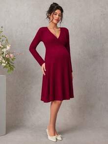 SHEIN 孕妇纯色重叠V领长袖休闲哺乳连衣裙 - 紅色 - 查看 4