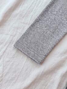 SHEIN Teen Girl All-Match Casual Versatile Solid White Knit Round Neck Loose Long Sleeve Lace Bow T-Shirt Top, Back-To-School, Cute Suitable For All Seasons , Spring, Summer, Autumn, Winter Cute Top - Grey - View 5