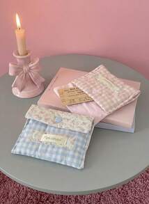 Zazumi Dompet Koin Motif Kotak-kotak & Bunga Klasik - Kotak-kotak Pink & Biru Pastel dengan Mawar Putih, Dompet Kompak Poliester Tahan Lama untuk Kebutuhan Sehari-hari, Dapat Dicuci dengan Tangan, Dompet Kecil Lucu untuk Wanita, Hadiah untuk Teman. - MultiWarna - View 11