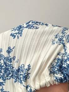 Vibekara Áo thun tay ngắn in họa tiết đồ họa cỡ lớn có dây rút eo - Nhiều màu - Xem 4