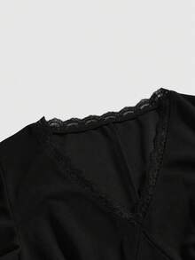 ROMWE Plus Size Women Vintage Gothic Sun & Moon Embroidery V-Neck Lace Patchwork Dress - Black - View 4
