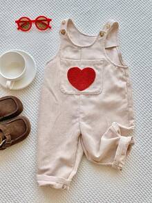 1-Pack Of Newbornl Cute Versatile Casual Corduroy Overalls With A Big Heart Badge, Comfortable, Casual, Versatile And Fashionable For Everyday Wear, Suitable For Birthday Parties, Evening Parties, Performances, Weddings, Baptisms, Opening Ceremonies, Indoor And Outdoor, Daily Life, Sports, Play, Parties, Photos, Vacations, Festivals, Suitable For Spring, Summer, Autumn And Winter - Khaki - View 4