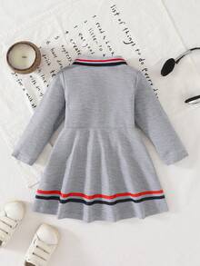 SHEIN Vestido de polo de manga larga con bloques de color para niñas bebé - Gris - Ver 2