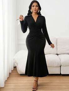 SHEIN Lady Women's Solid Color V-Neck Long Sleeve Ruched Elegant Waist-Cinched Maxi Fishtail Dress, Suitable For Parties And Events - Black - View 5