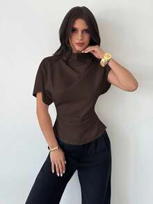 SHEIN PETITE CURVE 大码女式纯色褶皱蝙蝠袖短袖时尚衬衫 - 棕色 - 查看 4