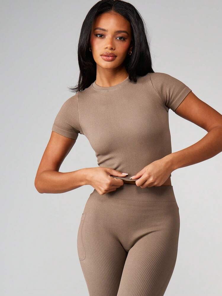 MISSGUIDED 골지 반팔 크롭 탑 라운드넥 피티드 캐주얼 컴포트 에센셜 기본 티 레이어링 피스