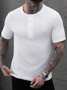 Manfinity Homme قميص رجالي بياقة طاقية وأكمام قصيرة، تصميم سحاب نصفي، قماش جاكار ناعم ومريح، أبيض بتصميم بسيط، قياس ضيق، قماش مرن، مناسب للخروجات اليومية، قميص أبيض رجالي للأزياء الرجالية، قميص هينلي رجالي بأكمام قصيرة، لأوقات الراحة اليومية والرحلات الأسبوعية والبيئات العمل والمناسبات شبه الرسمية، هدية للحبيب/الزوج، هدية عيد ميلاد/سنوية، قميص أبيض رجالي للصيف والعطلات والأعراس وعيد الحب - أبيض - مشاهدة 8