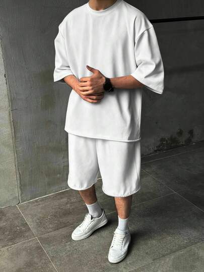 Manfinity Homme Men's Grey Cuffed T-Shirt And Shorts Casual Loose Suit