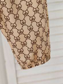 Infant/Toddler Boys' Classic Bear Pattern Embroidered & Letter Embroidered Crew Neck Textured Long Sleeve Top, And Patterned Cuffed Pants, Casual Versatile, Fashionable, Suitable For Spring, Autumn - Multicolor - View 7