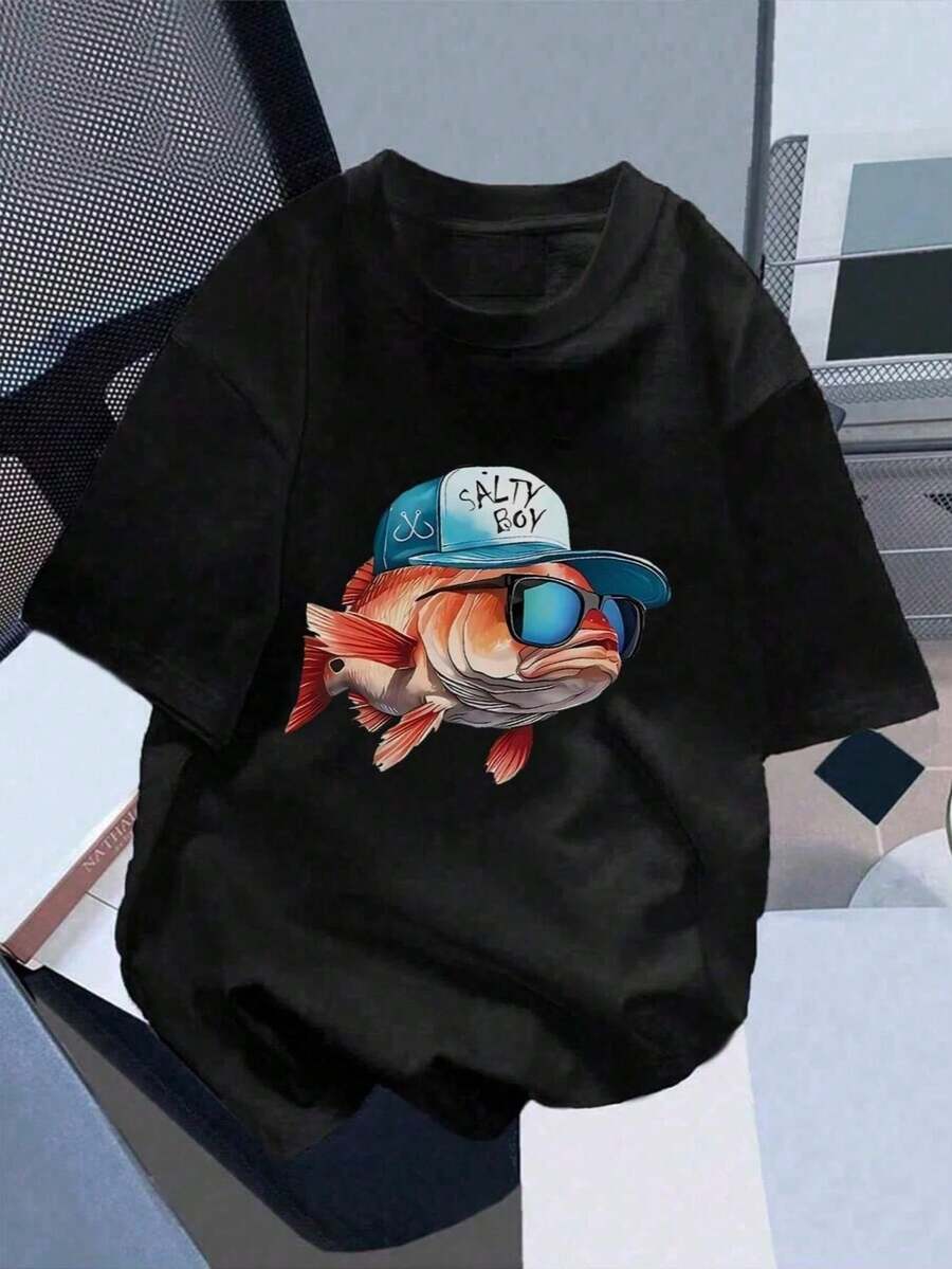 Camisetas impresas para niños de 4 a 16 años para niños y niñas One Boys Black Short Sleeve features a cool Salty Boy fish graphic with cap and sunglasses print fabric offers Light touch Super Soft and Breathable functions Casual playful style fits perfectly for daily wear beach outings outdoor play weekend hangouts family trips and comfortable everyday use for boys who love fun animal inspired designs - Negro - Ver 1