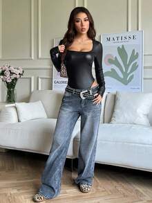 Body de mujer casual con cuello de pico y rayas - Negro - Ver 4