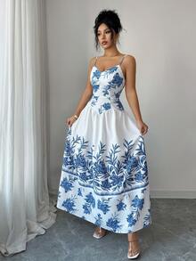 SHEIN Elenzya 优雅浪漫度假风白色底蓝色印花吊带连衣裙（女款） - 藍白色 - 查看 5
