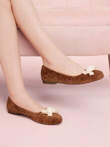 CUCCOO DOLLMOD Women's Elegant Commuter Flats With 3D Flower Bow Decor For Christmas - Brown - View 2