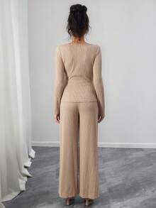 Momance Elegant Asymmetric Neckline Rose Gold Button Decor Long Sleeve T-Shirt + Pants Maternity Set - Khaki - View 2