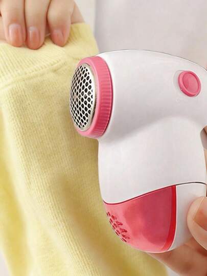 Teckwe Electric Lint Remover, Mini Portable Fuzz Fabric Shaver For Clothes, Shoes, Sweaters, Battery Operated Lint Shaving Machine,(Powered By Two AA Batteries,The Shipment Does Not Come With Batteries, And Buyers Need To Purchase Them Themselves)