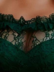 Balvessa 女士露肩长袖蕾丝迷你连衣裙，带荷叶边装饰 - 墨綠色 - 查看 3