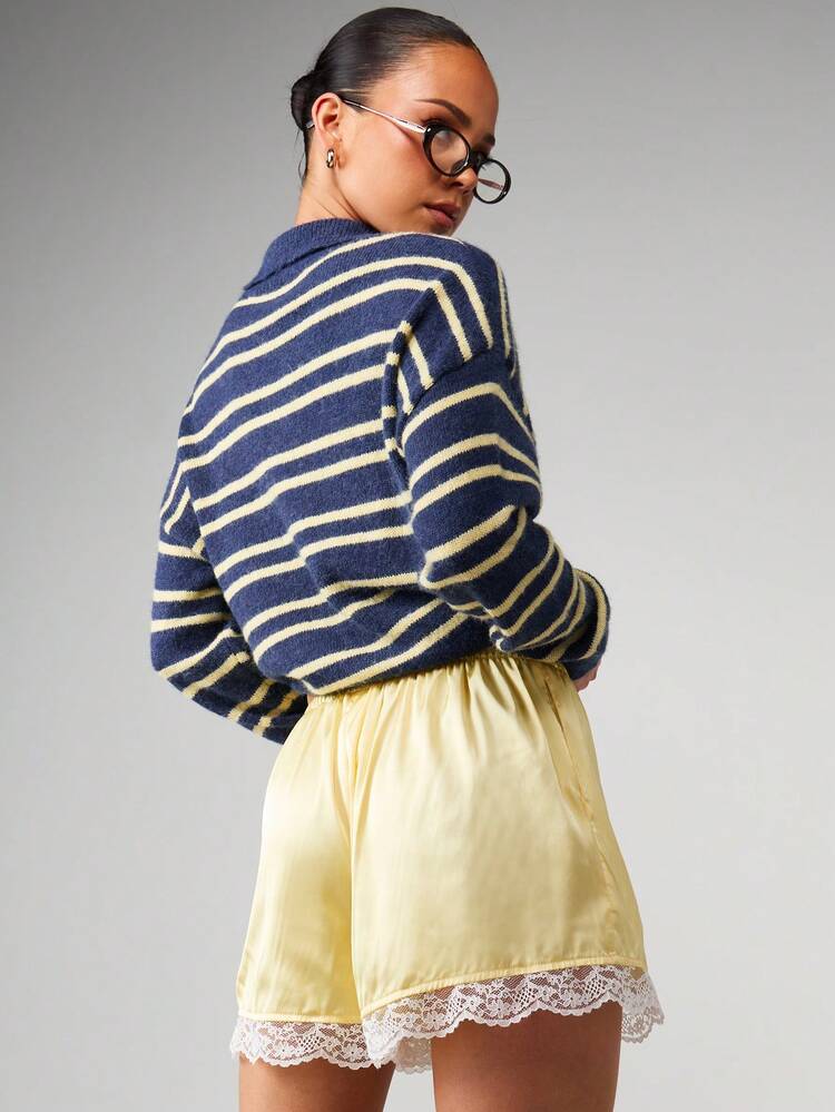 MISSGUIDED Satin Mini Lace Trim Elastic Waist Summer Shorts With Scalloped White Lace Hem Detail For Casual Outings