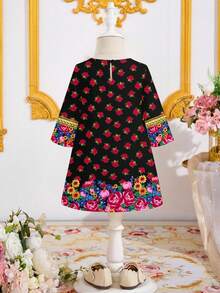 SHEIN Đầm dài tay cổ chữ V viền ren in họa tiết retro thanh lịch, kiểu Jalabiya, Abaya, Kaftan truyền thống Ả Rập dành cho bé gái. - trắng - Xem 4