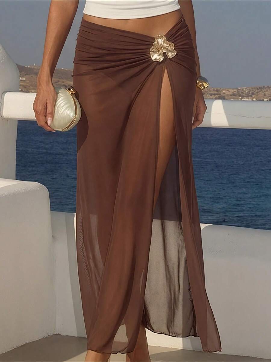 Swim Chiccia 纯色网纱拼接金属花朵装饰女士沙滩度假泳装优雅纱笼裙 - 棕色 - 查看 1