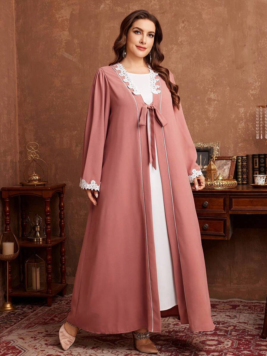 Al Najma 大码女士休闲优雅刺绣饰边撞色长袍，长袖 - 珊瑚粉 - 查看 1