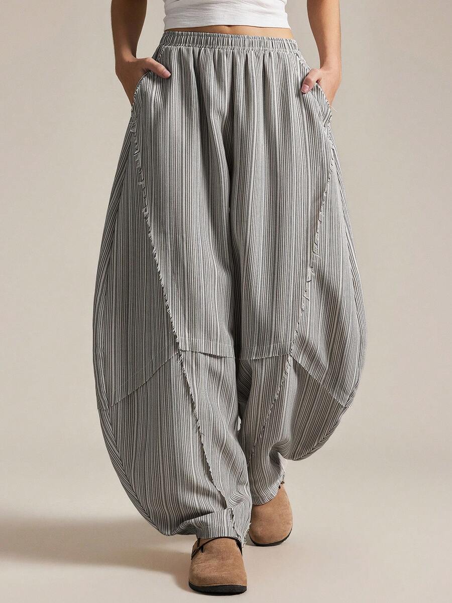 Easelle 时尚通勤条纹锥形裤 - 摩卡棕 - 查看 1