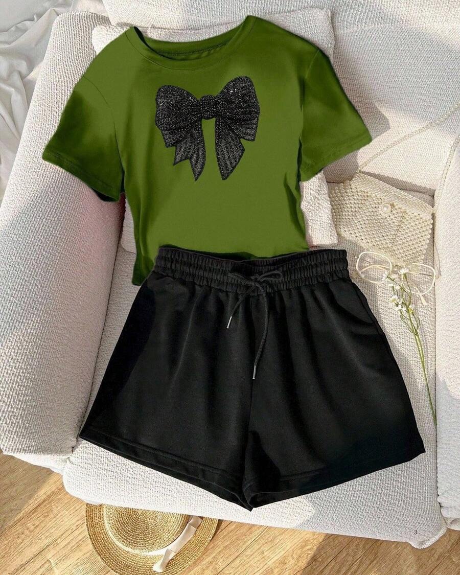 Sed de 2 piezas de camiseta y pantalones cortos con estampado de Moño - Verde militar - Ver 1