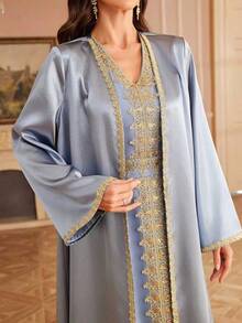 Al Najma 两件套：缀饰外套和长款连衣裙，土耳其风格女式长袍 - 霧霾藍 - 查看 7