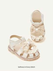 Cozy Pixies 1双可爱女婴凉鞋，镂空设计，透气，蝴蝶结花朵装饰，魔术贴搭扣，柔软舒适，百搭公主凉鞋 - 米色 - 查看 3