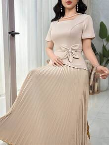 Feyla 女士方领短袖花卉装饰褶裥下摆优雅连衣裙 - 卡其色 - 查看 5