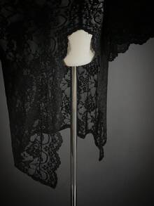 SHEIN ICON 女士万圣节蕾丝两件套性感前卫服装，喇叭袖上衣搭配半裙，适合派对穿着 - 黑色 - 查看 16