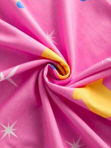 Mr Men Little Miss X SHEIN طقم بيجامة مكون من ملابس علوية فضفاضة ذات كتف منخفض مع رسومات كرتونية جميلة وبنطلون مقاس كبير