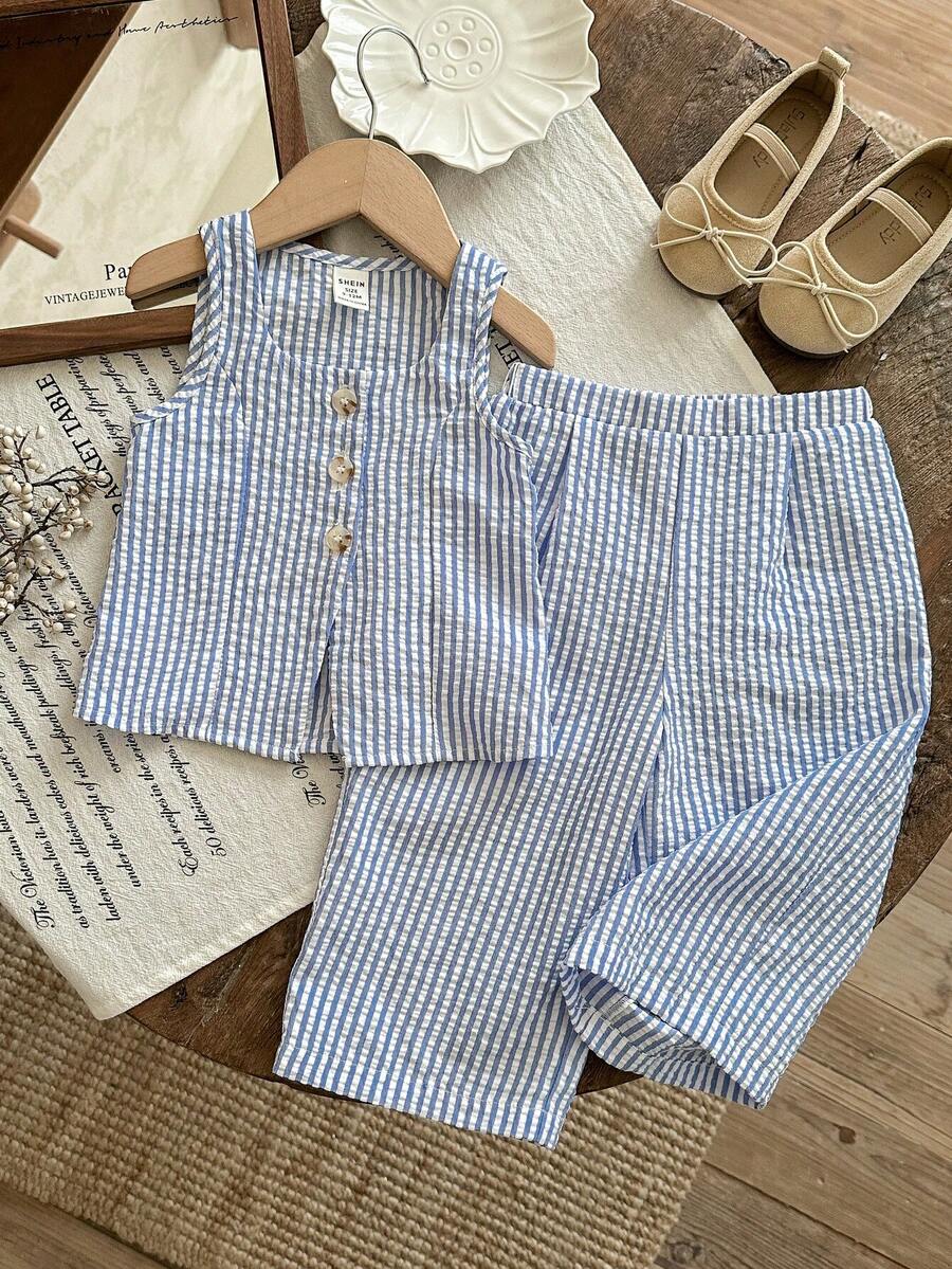 SHEIN Acest set dintr-o singură piesă, format din top fără mâneci, cu decolteu pătrat, casual și pantaloni drepți, pentru bebeluși, este potrivit pentru primăvară și vară și poate fi purtat în diverse ocazii, inclusiv în ieșiri.