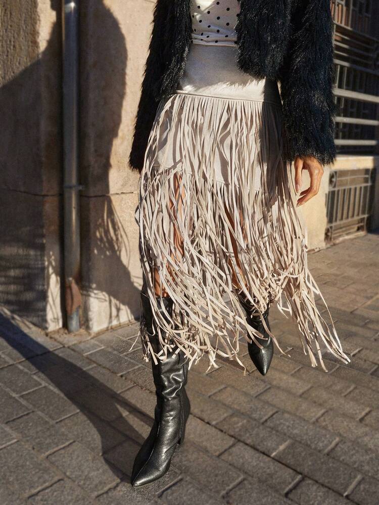 SHEIN Maija Falda casual bohemia versátil con diseño de parche, dobladillo de color de lino y flecos, que estiliza la figura. Adecuada para festivales de música, estilo occidental, bohemio, elegante para todas las estaciones, vacaciones modernas, estilo nómada, moda casual de verano, salidas, graduación