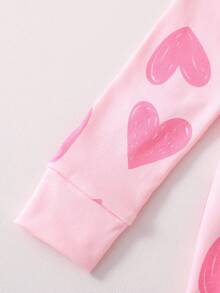 Set de pijama con top de manga larga y leggings con estampado de corazones y graffiti lindo para niñas, 2 piezas - Rosa - Ver 3