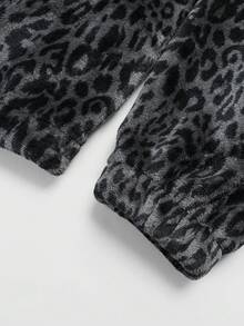 ROMWE MEN Street Life Spring Casual Graphic Unisex Leopard Print & English Text Graphic Patchwork Thermal Lined Jacket, Autumn/Winter - White - View 4
