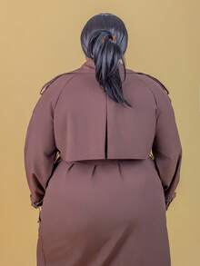 CurvyTilda 初秋棕色大码长款风衣 - 棕色 - 查看 4