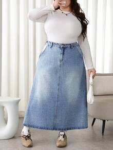 SHEIN CURVE+ Plus Size Women High Waist Pockets Casual/Work Denim Midi Skirt Teen Girls Curve Light Blue Washed Denim Skirt High A-Line Midi Length Winter Spring Christmas New Year Thanksgiving Commuting Vacation Graduation Chic Y2k Cute Streetwear Coquette Party Wedding Elegant Business Casual Woman Curve Friendly Skirt 5XL-8XL Denim Skirt Elastic Waist Skirt Casual Long Skirt