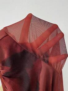 Rafferiza 女士优雅扎染印花网纱弹力腰褶皱喇叭下摆长袖连衣裙 - 紅色 - 查看 8