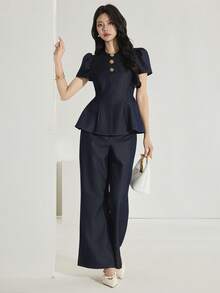 Feyla 女士金属3D立体花卉装饰短泡泡袖上衣和喇叭裤优雅两件套 - 深色水洗藍 - 查看 5