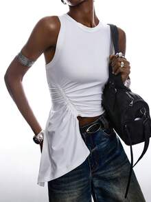 LYSMO 2026新款极简主义春夏女装纯色圆领褶皱不对称下摆时尚百搭无袖T恤，适合度假/Y2K风格 - 米色 - 查看 5