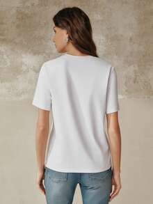 Áo thun nữ cổ tròn dáng casual Anewsta, tay ngắn, in chữ, kẻ caro và họa tiết hoa lãng mạn. - trắng - Xem 7